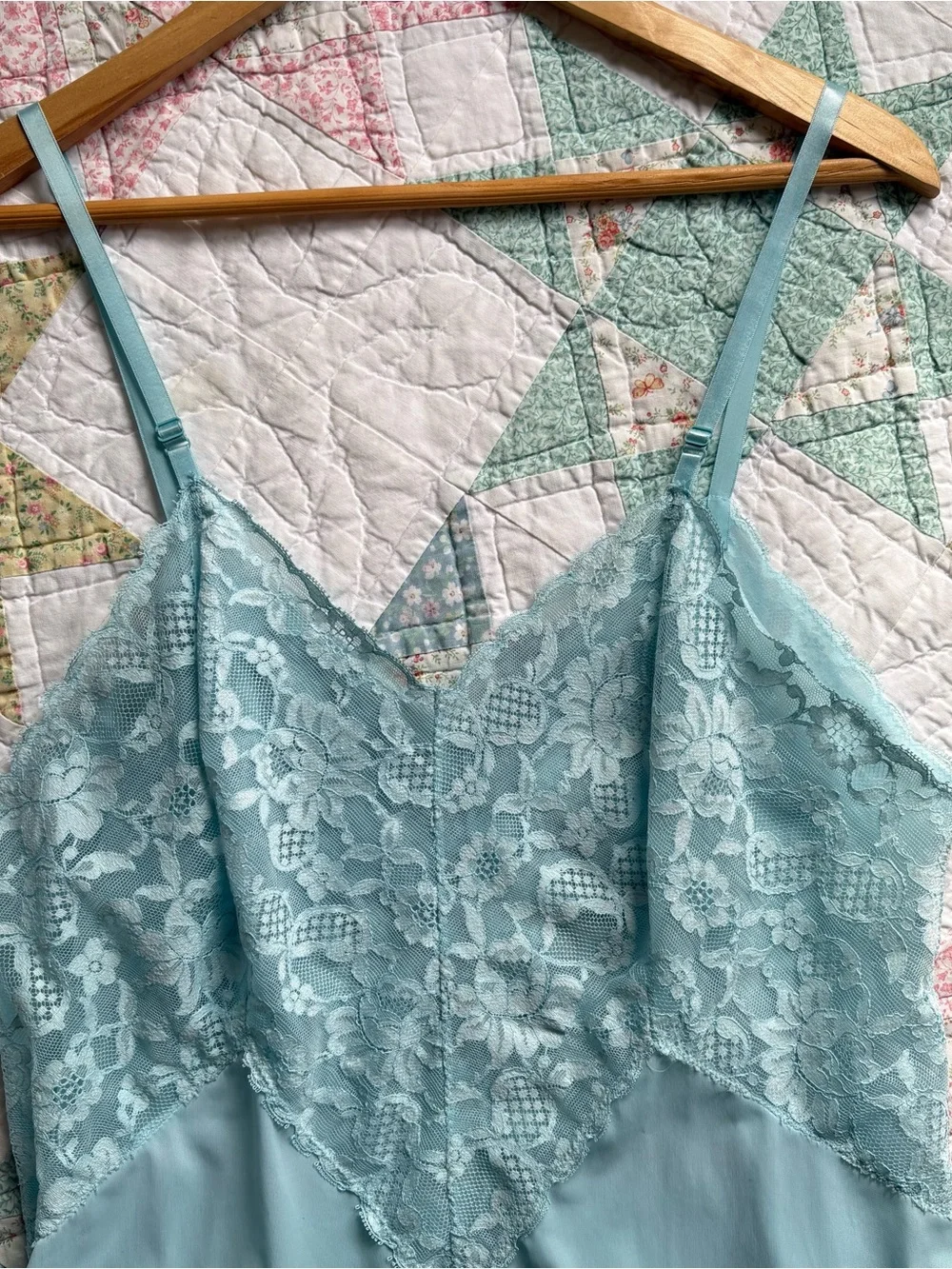 Vintage Light Blue Lace Slip Dress Large Vanity Fairy Dainty Cottagecore USA - Picture 3 of 14